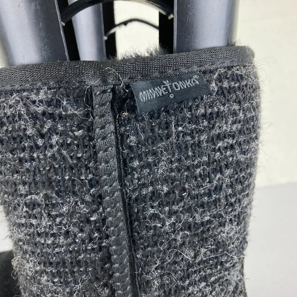Minnetonka women sz